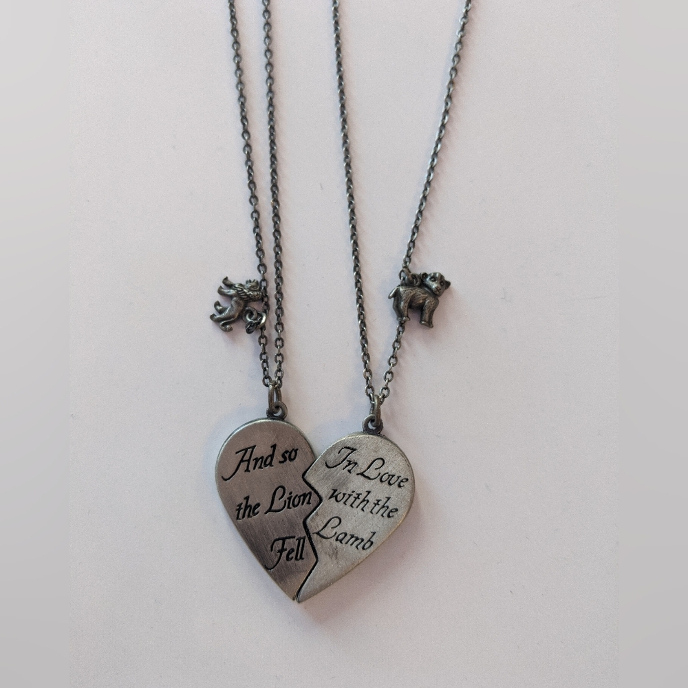 Twilight Broken Heart Lion/Lamb Necklace RARE